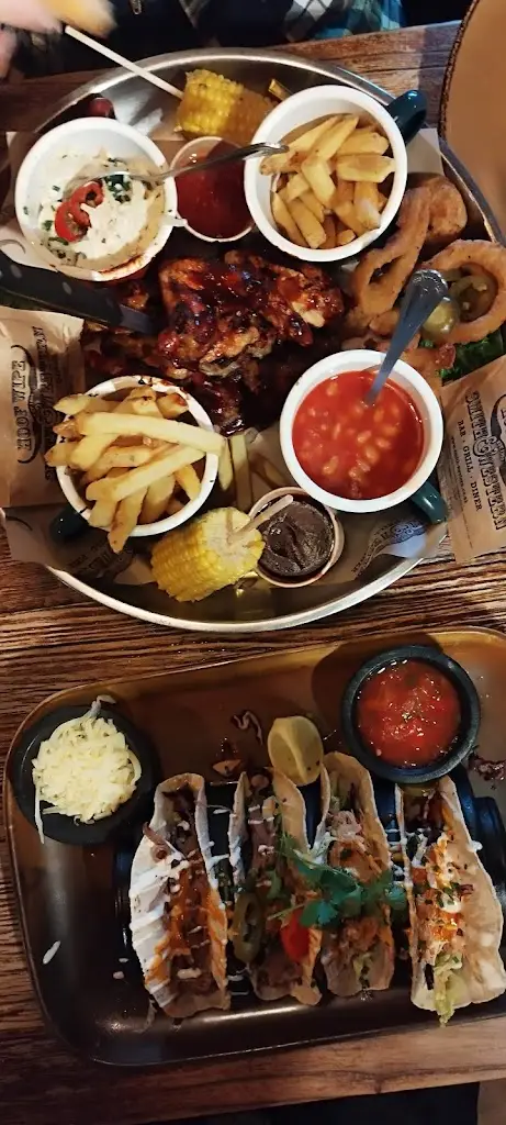 andres moya_Smith & Western | Boxhill_Box_review