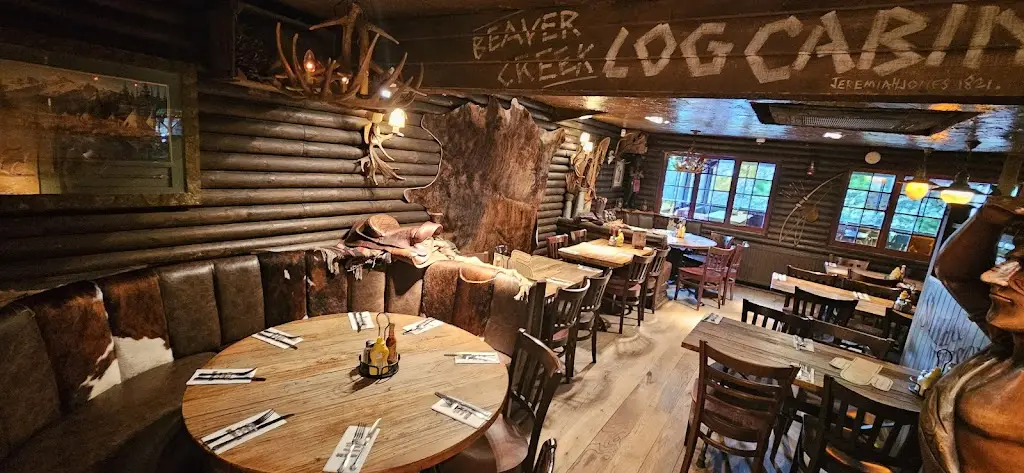 Smith & Western | Boxhill_Box_slider_image_3