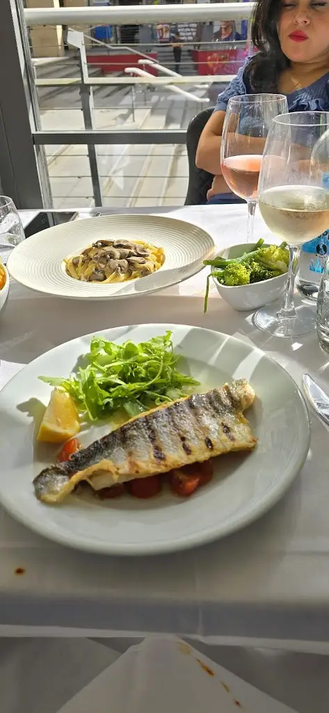 Menu_Lucarelli Restaurant Mailbox_Box_image_7