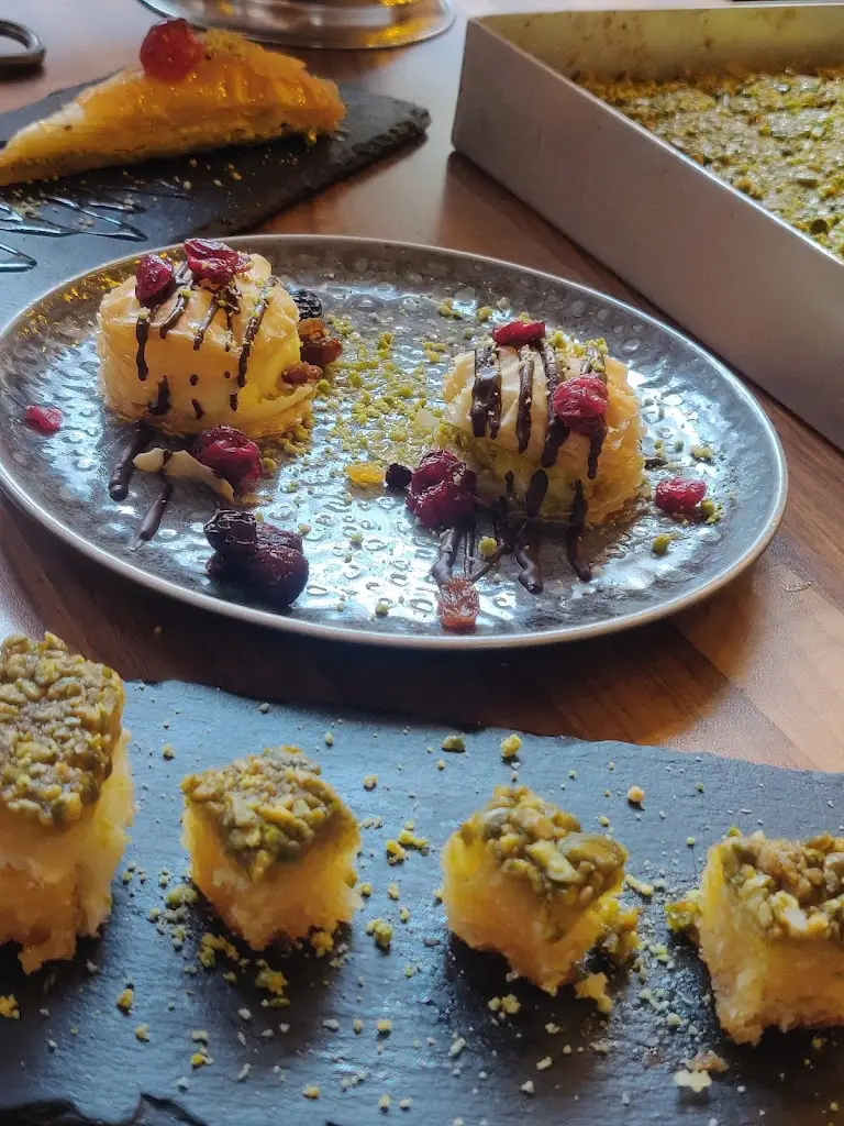 Menu_Bab Tooma Grande our flagship restaurant_Bradford_immagine_7