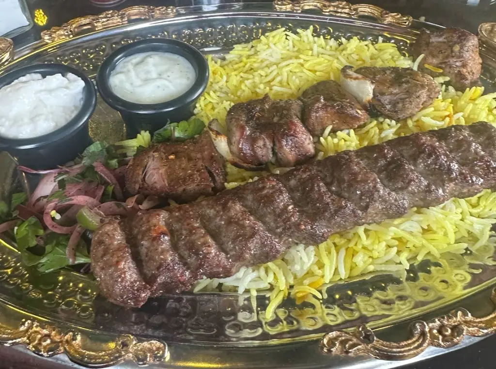 Fatima Ismail_Bab Tooma Grande our flagship restaurant_Bradford_recensione