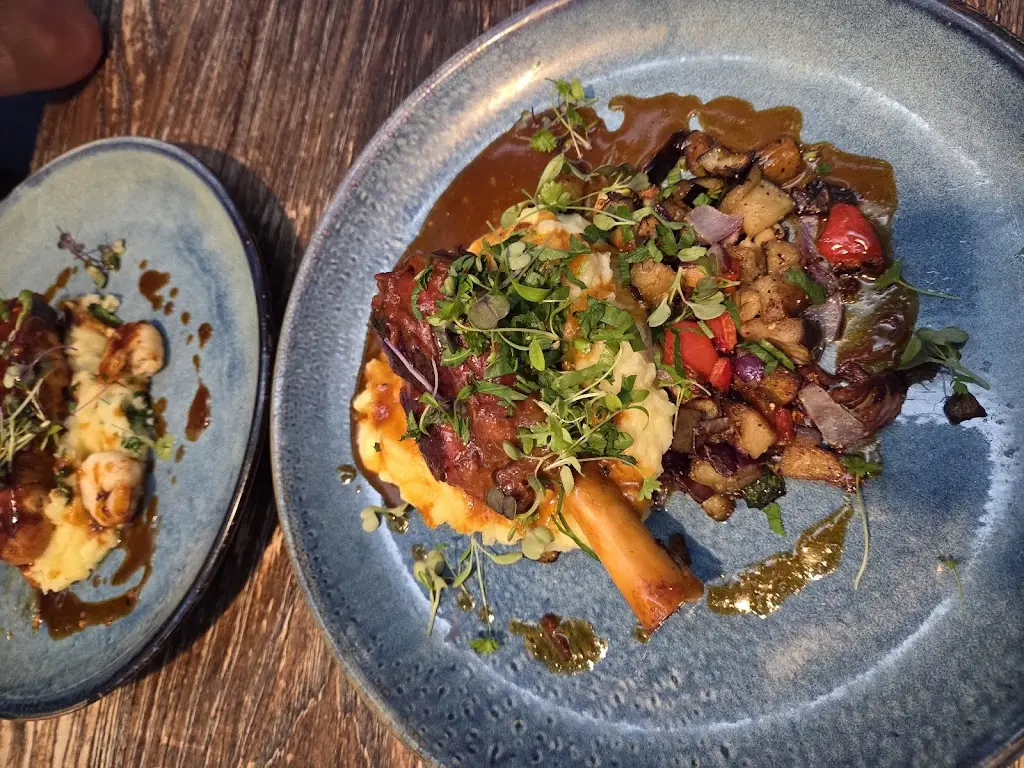 Megan Sutcliffe_SUEDE_Bradford_review