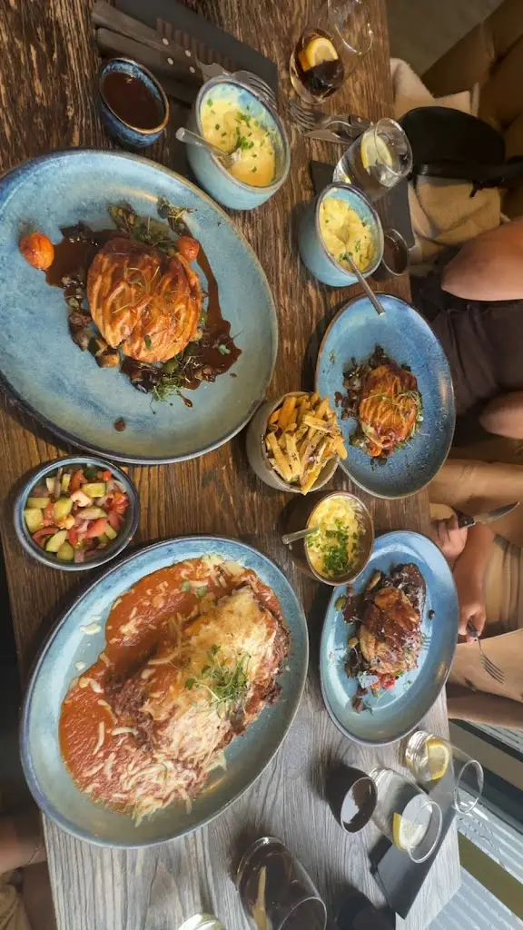 Taybah Ahmed_SUEDE_Bradford_review