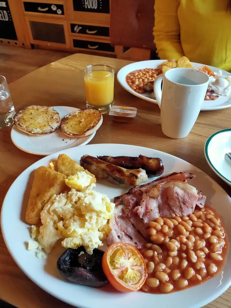 Menu_Harvester Horse & Groom Bracknell_Bracknell_image_8