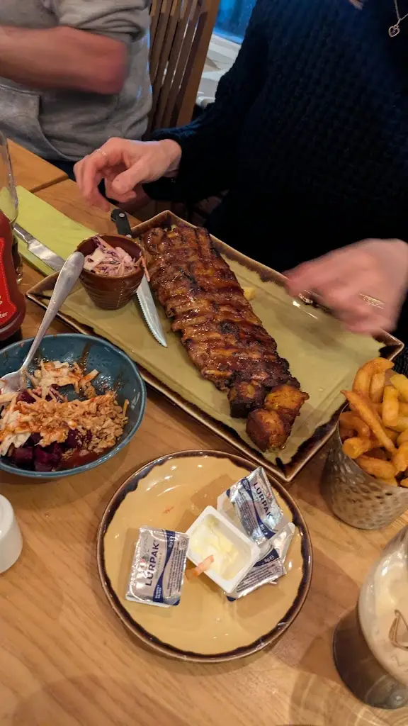 Nicholas_Harvester Horse & Groom Bracknell_Bracknell_review