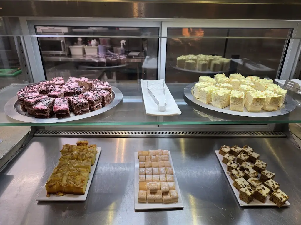 Tang's Buffet Bracknell_Bracknell_slider_image_3