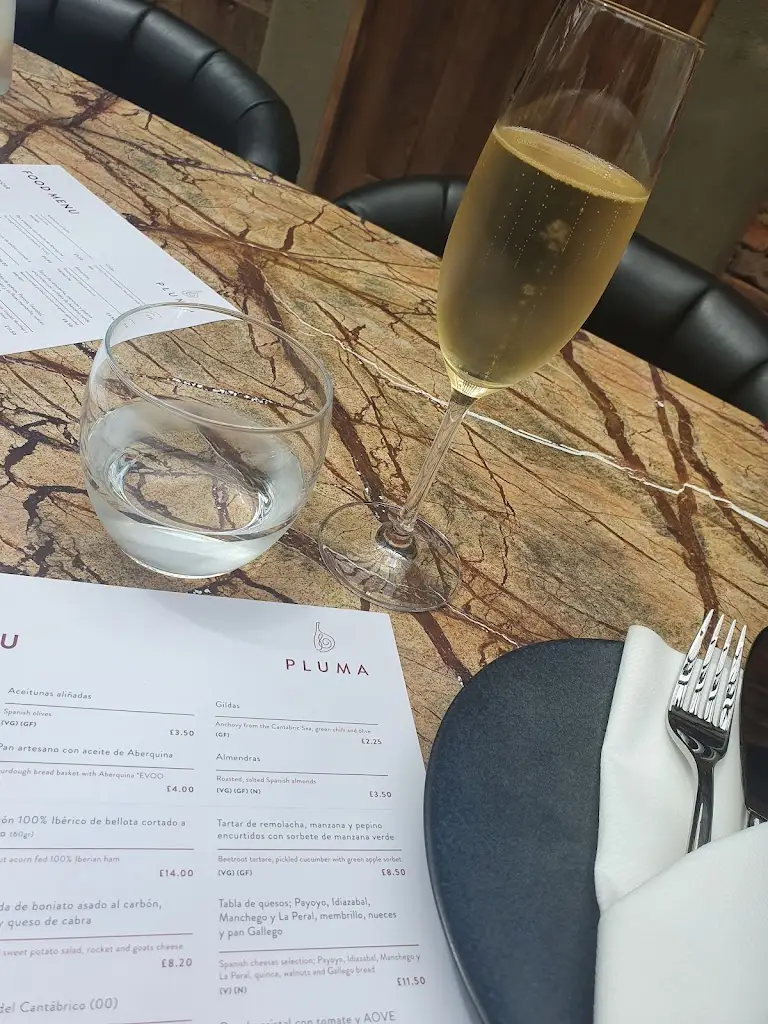 Menu_Pluma_Amersham_image_3