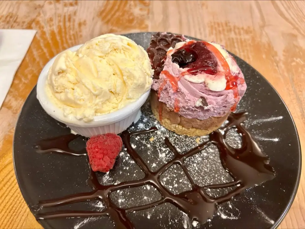 Wendy Smith_The Bull_Bracebridge Heath_review