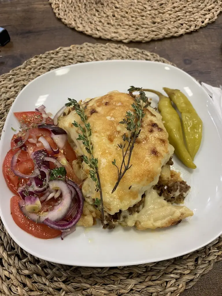 lavin deeba_Santorini Greek Cuisine_Aldershot_review