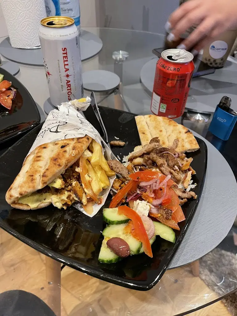 Simon Varney_Santorini Greek Cuisine_Aldershot_review