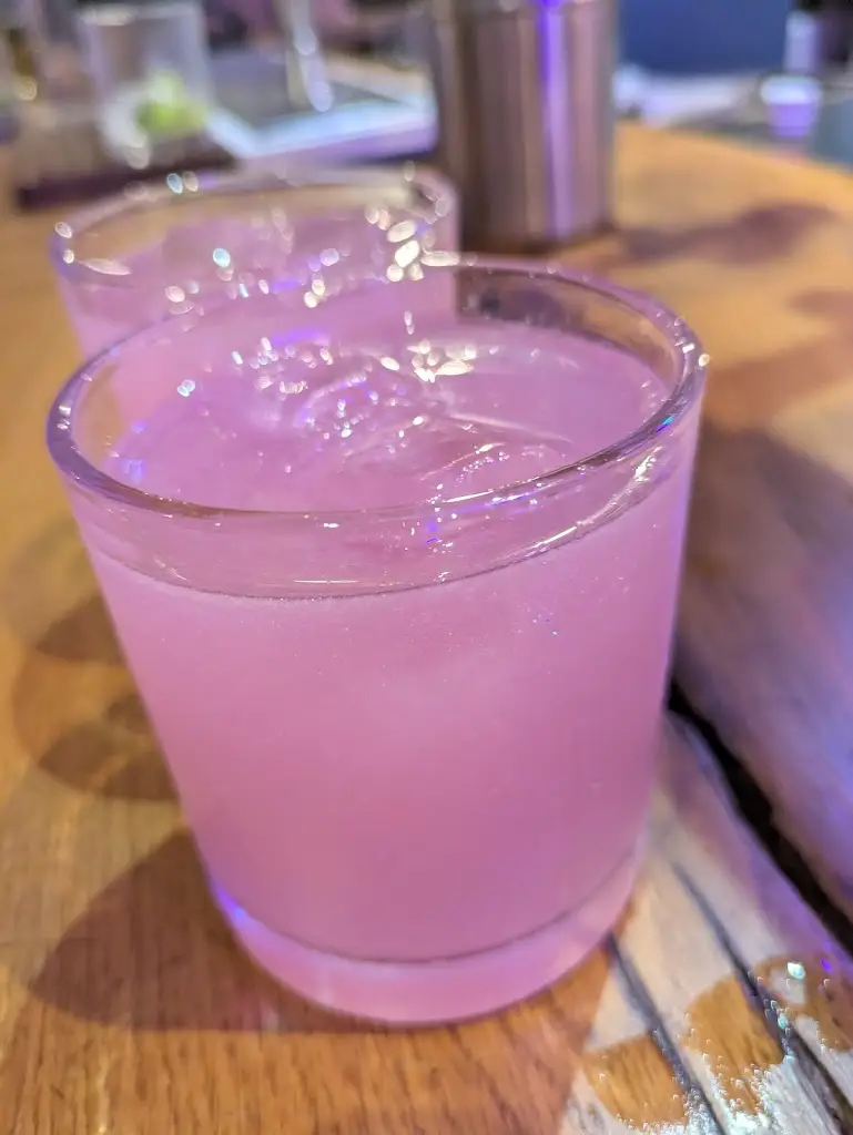 Jennie Eaton_Pete's Place_Brackley_review