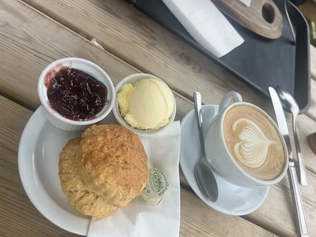kamila_Home Farm Café_Bovey Tracey_review