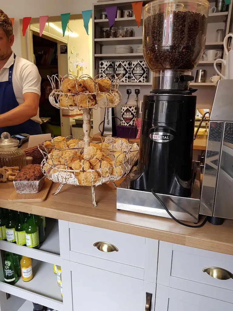 Mark Dryden_Sixty Four_Bovey Tracey_review