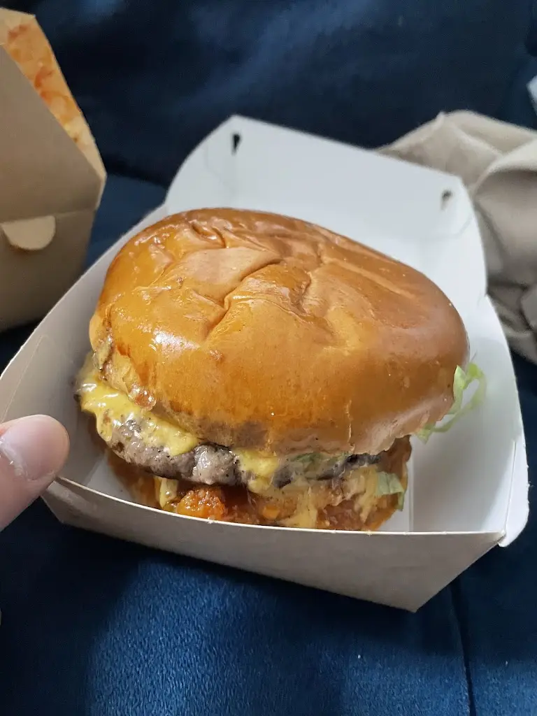 Jay Woodward_Bunzo_Aldershot_review