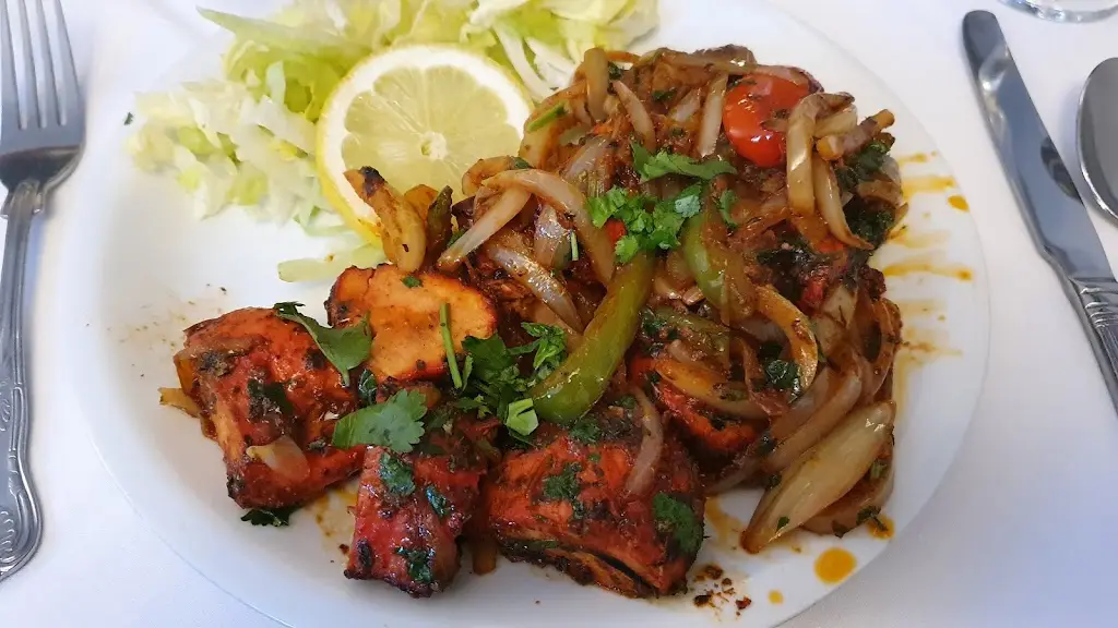 Phin Hall_Royal Gurkha Spice_Bovey Tracey_review