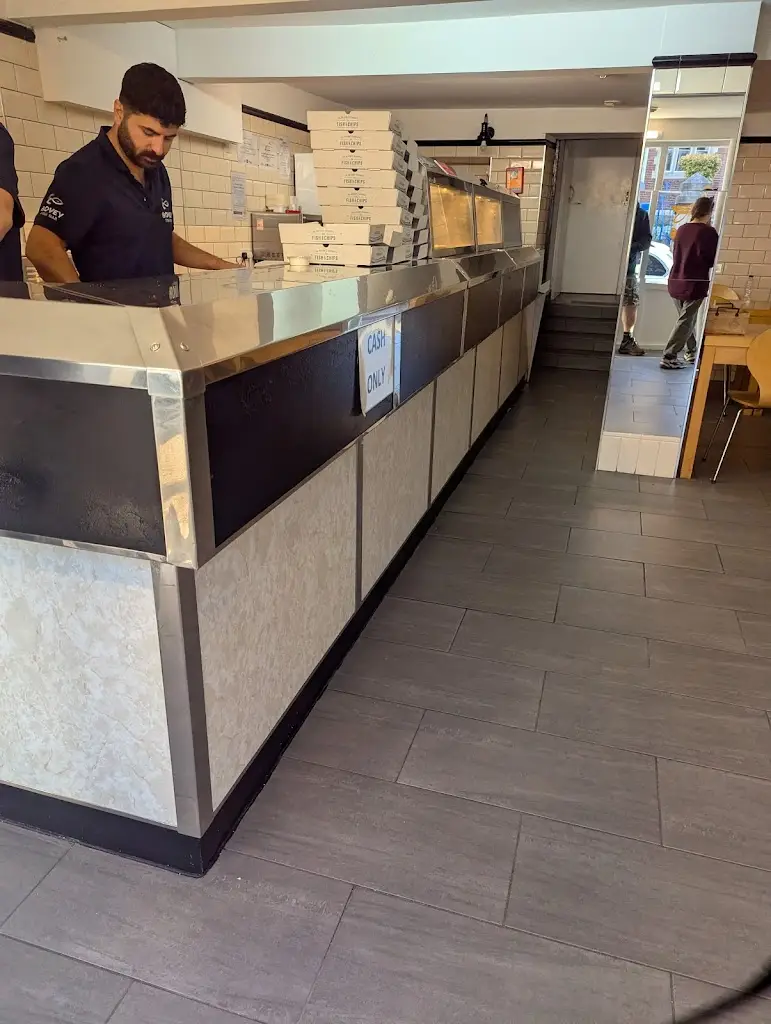 phil daysh_Bovey Fish Bar_Bovey Tracey_review