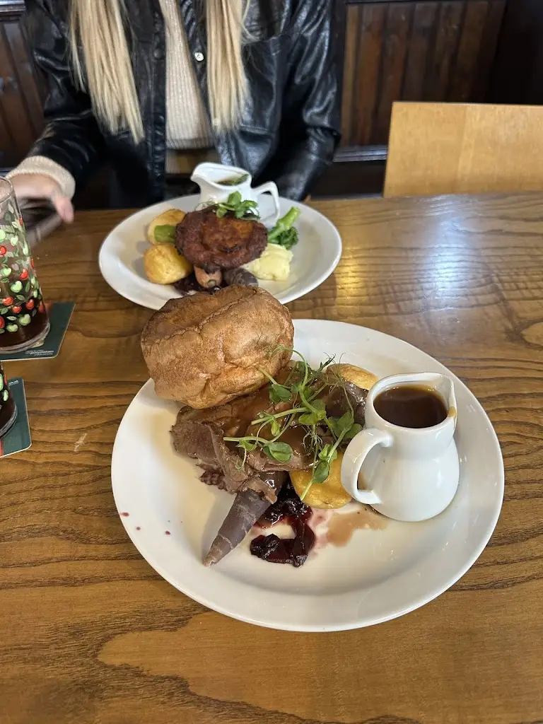 Josh Waterman_Black Swan_Brandesburton_review