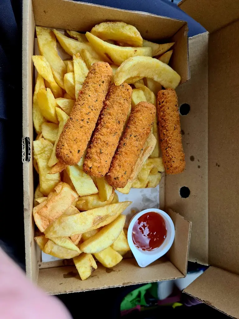 Willow Tkw_Deep Blue Fish & Chips_Brandesburton_review