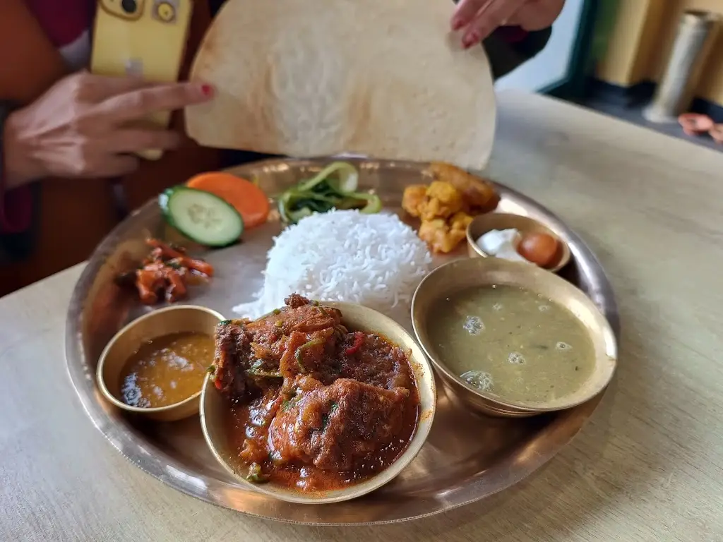 OM RESTAURANT_Aldershot_slider_image_3