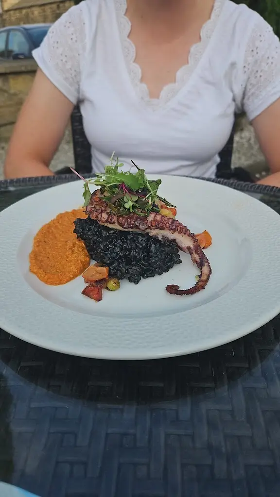 Phil Thomas_The White Hart_Bramhope_review