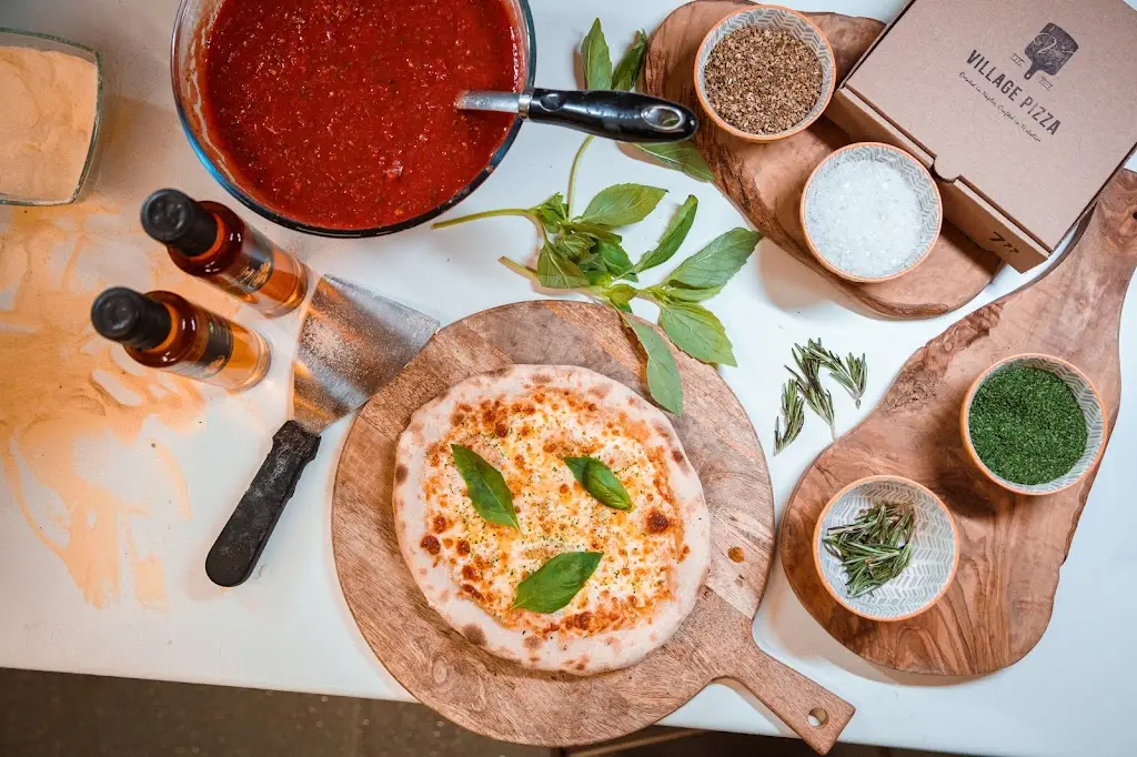 Menu_Village Pizza_Bramhope_immagine_4