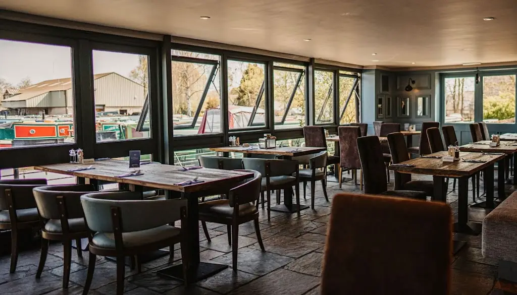 The Boathouse_Bradford-on-Avon_slider_image_1