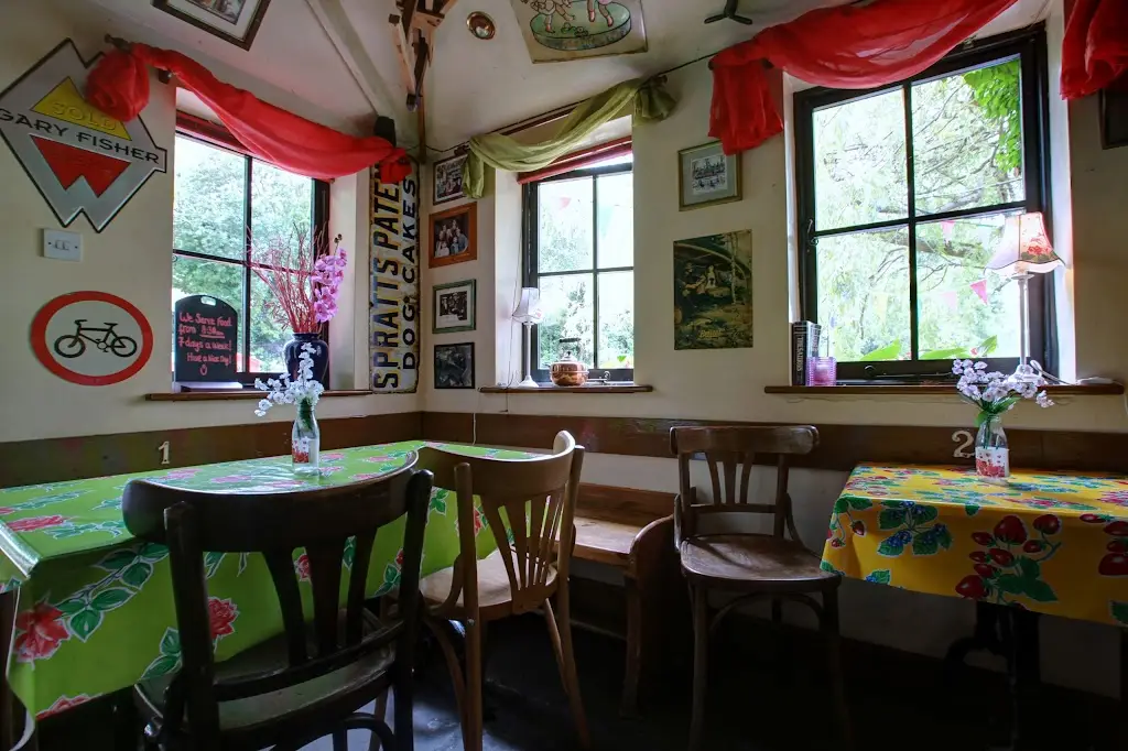 The Lock Inn Café_Bradford-on-Avon_slider_image_1