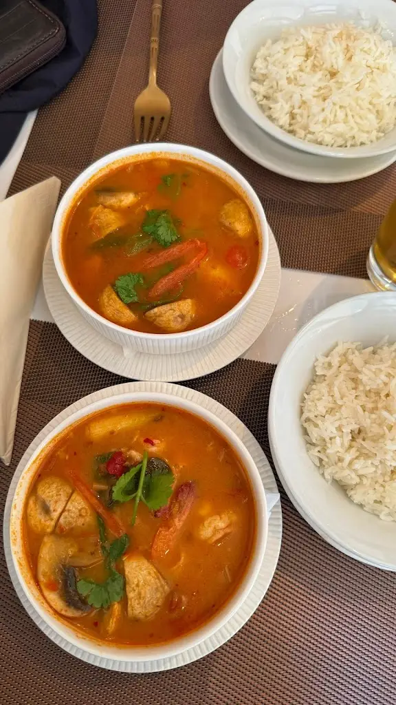 Xavier Gaubert-Amy_Thai Barn_Bradford-on-Avon_review