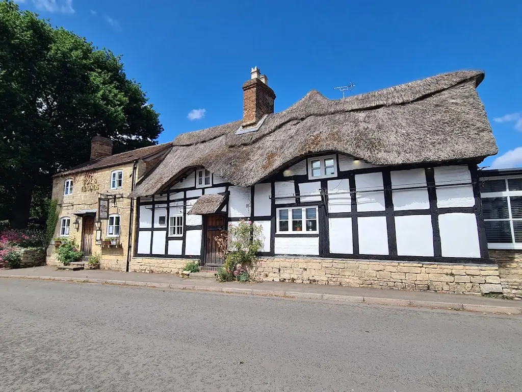 Janice Lane_The Fox & Hounds_Bredon_review