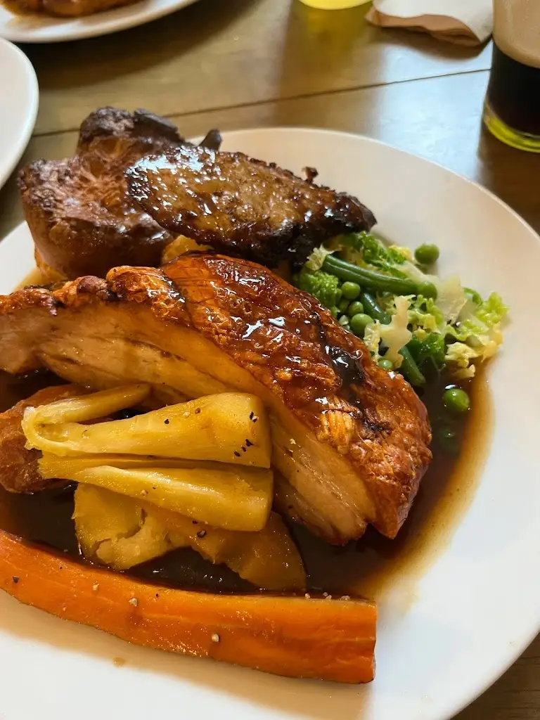 Sarah McKee_The Royal Oak_Bredon_review