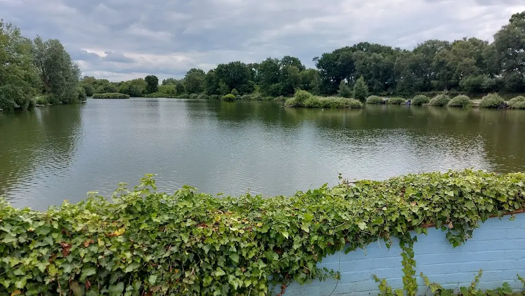 The Lake House_Aldershot_slider_image_3