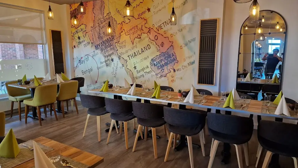 The Siam Bistro_Braunton_slider_image_3