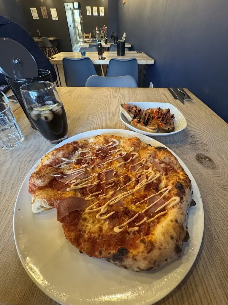 Marcel Ledniowski_Old Vault_Braunton_review