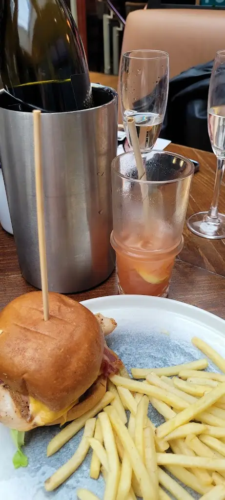 Menü_Nook & Broom_Bramhall_Bild_7