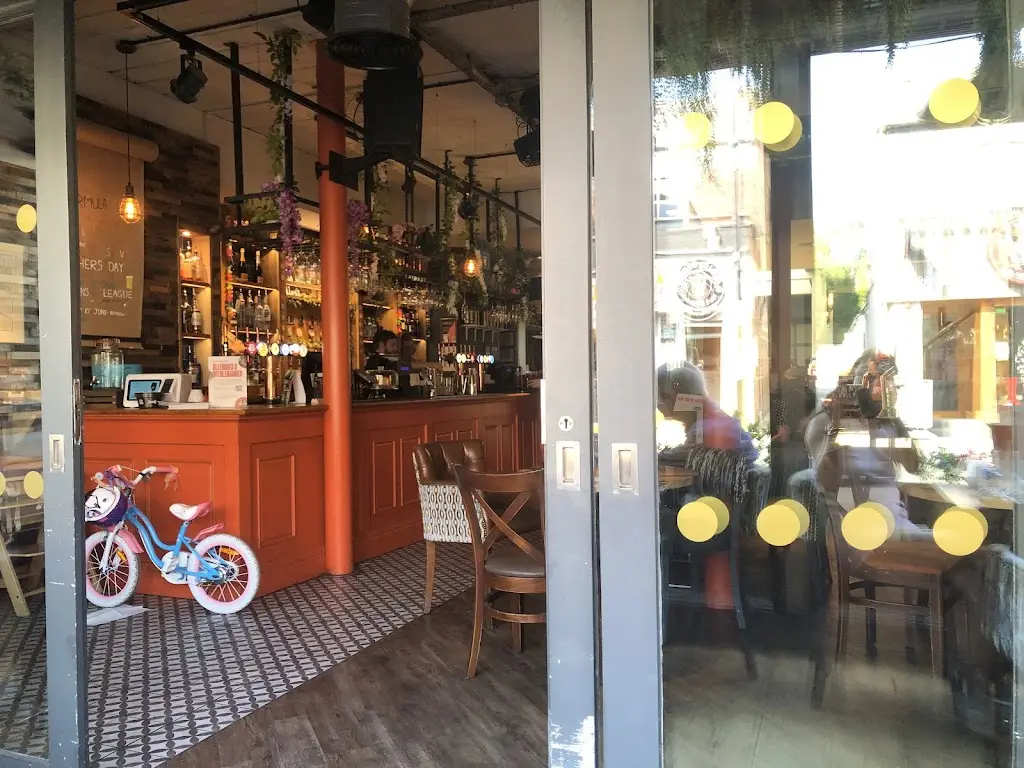 dan maggie_Nook & Broom_Bramhall_Bewertung