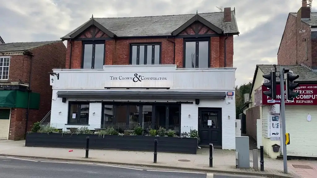 Crown & Conspirator_Bramhall_slider_image_2