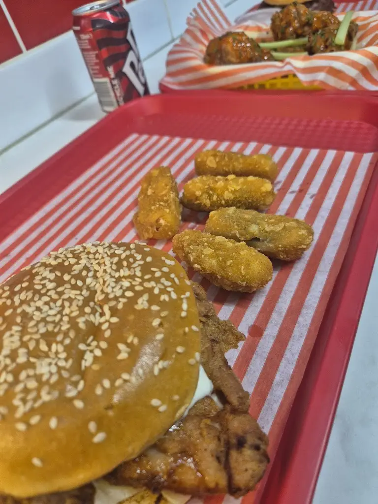 Kelsea Squibb_Buns & Bones_Aldershot_review