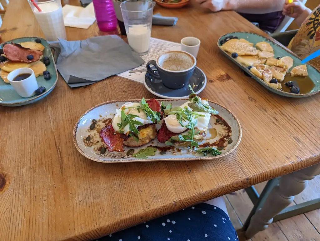 Menu_The Little Bull Café & Bar_Brenchley_image_4