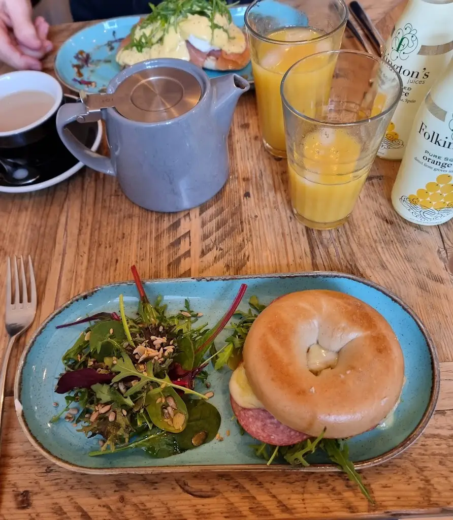 Menu_The Little Bull Café & Bar_Brenchley_image_7