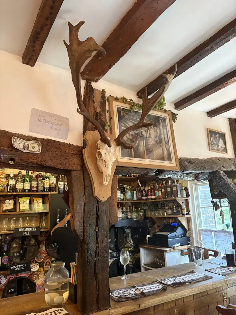 The Halfway House_Brenchley_slider_image_3