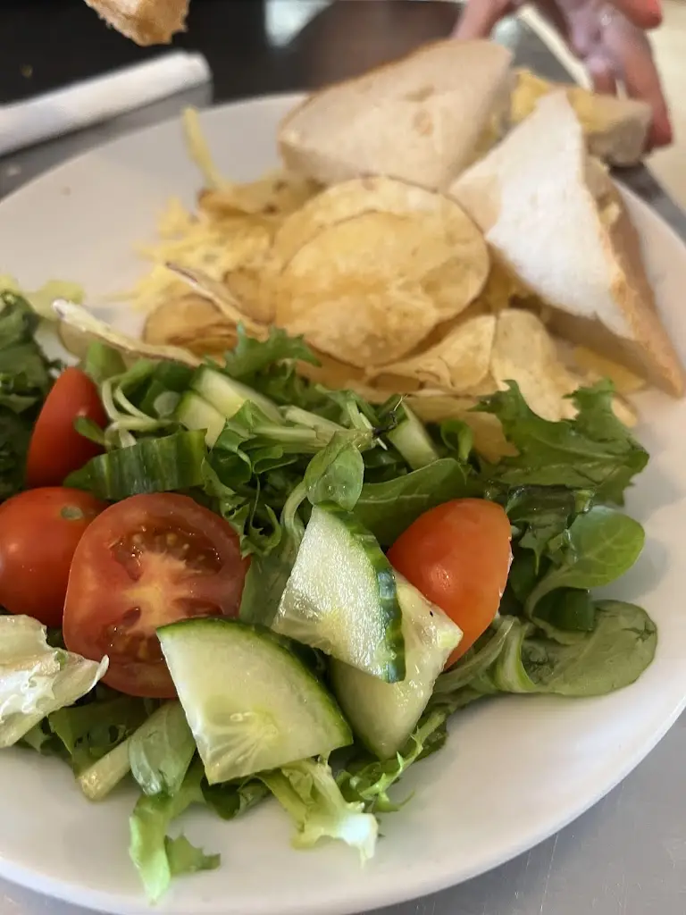 Sam Tarca_Grays Cafe & Bar_Brenchley_review