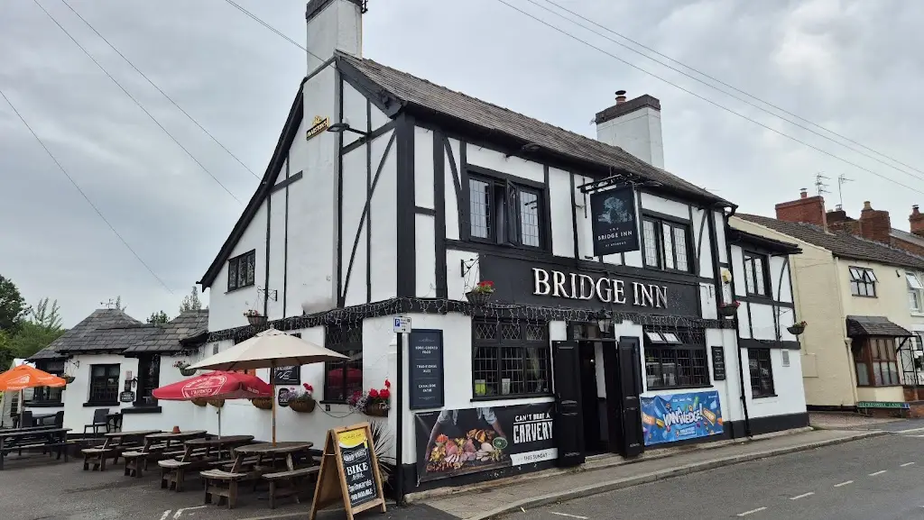 Bridge Inn_Brewood_slider_image_3