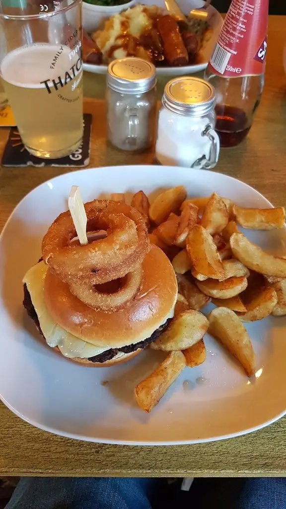 Menu_The Three Stirrups_Brewood_image_7