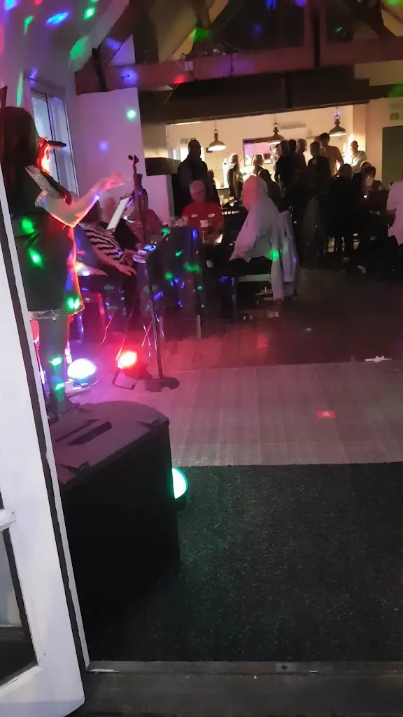 The Three Stirrups_Brewood_slider_image_2