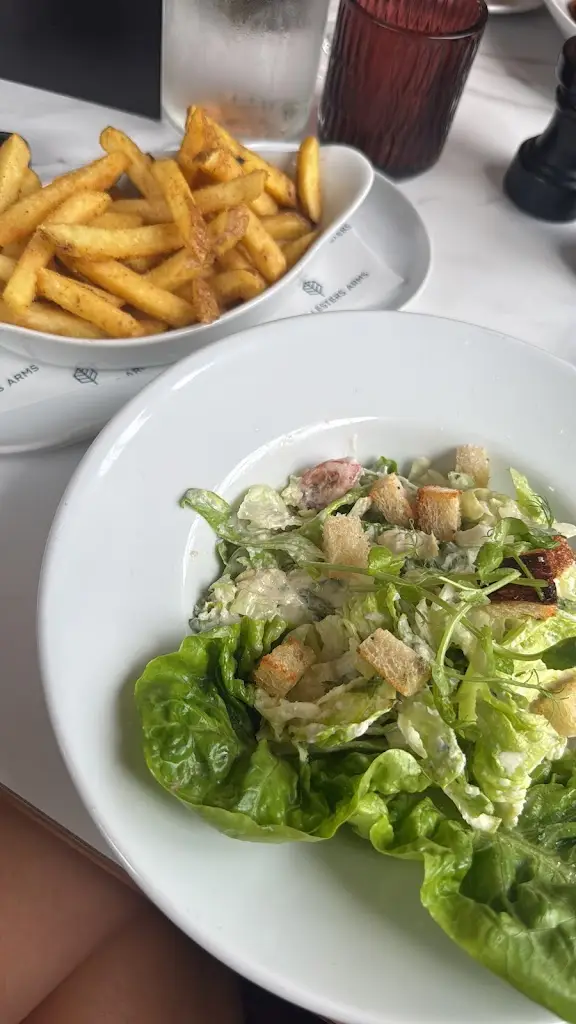 Chloe Sturgess_The Lesters Arms_Brewood_review