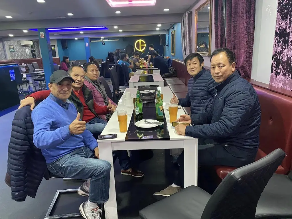 De'lounge Restaurant & Cocktail Bar restaurant in Aldershot