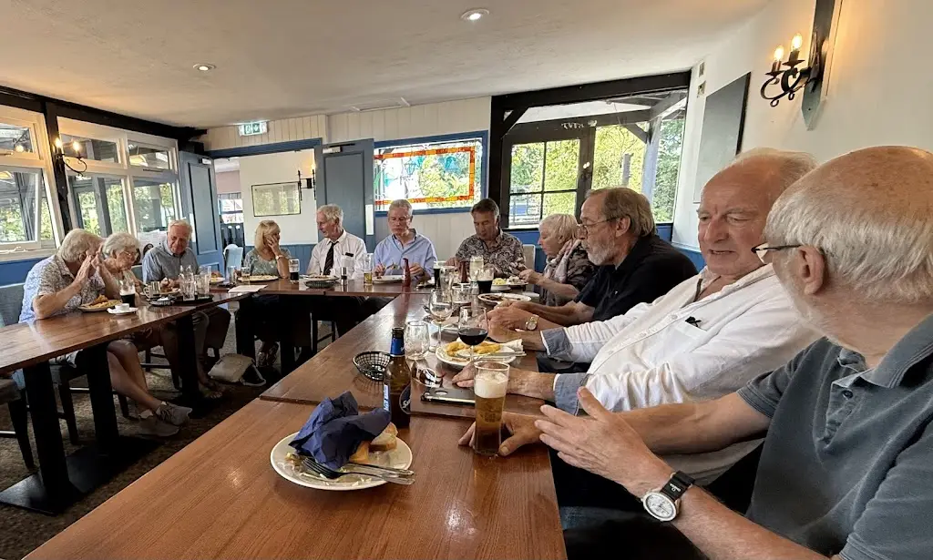 SAM JOY_The Carpenter's Arms_Bransgore_review