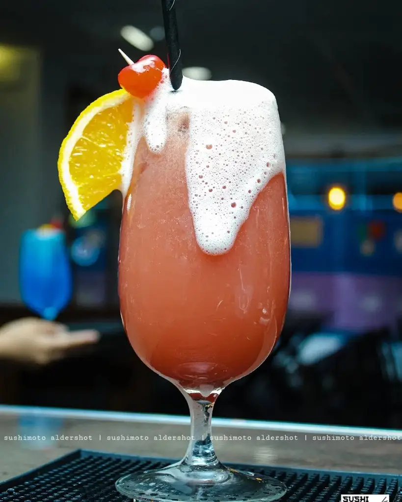 SushiMoto Asian Fusion - Japanese, Nepalese, Chinese and Thai Dining_Aldershot_slider_image_3