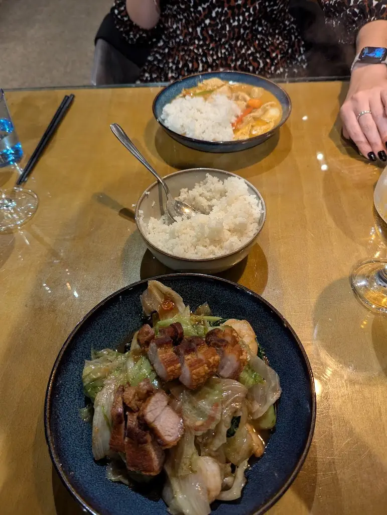 The Rising Sun Thai & Pan-Asian_Bransgore_slider_image_3