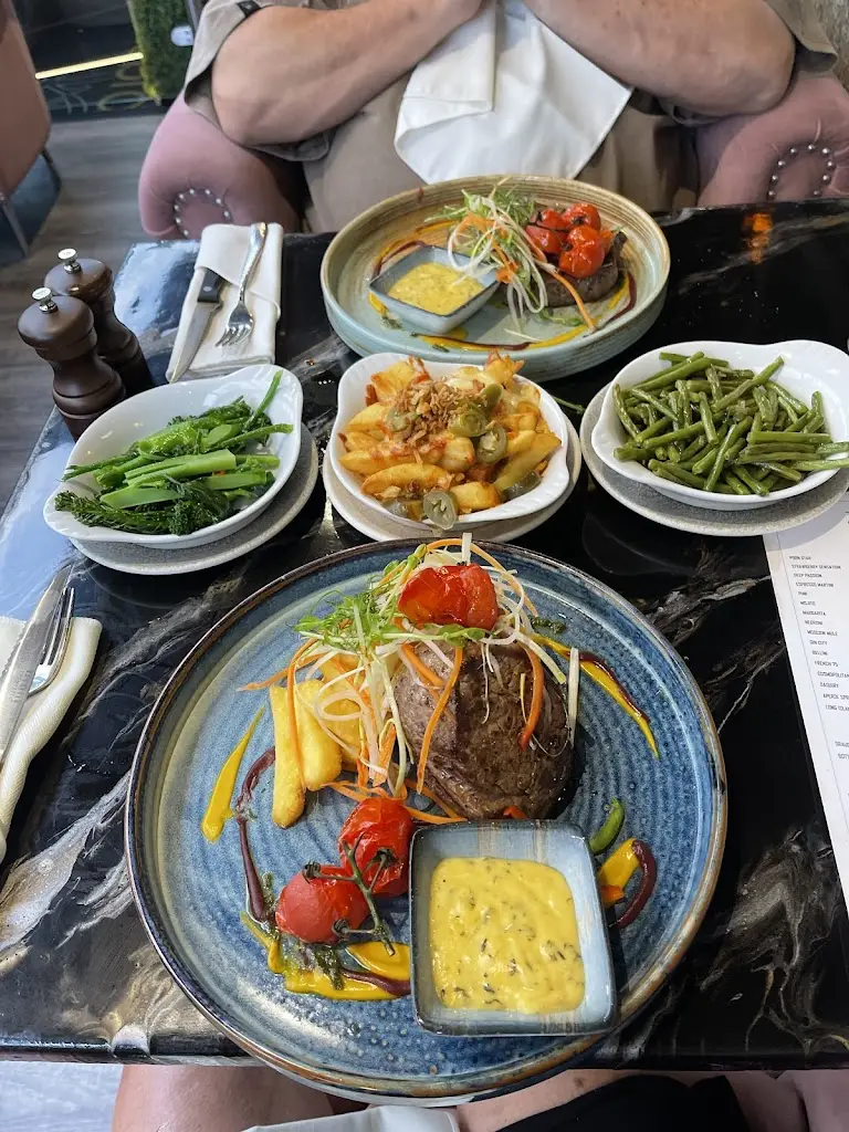 Menu_Zebrano Brentwood_Brentwood_image_8